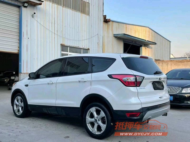 济宁17年福特翼虎7