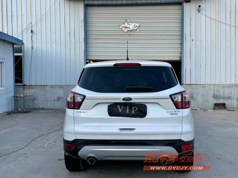 济宁17年福特翼虎9