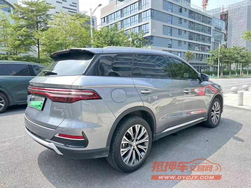 广州22年比亚迪宋8