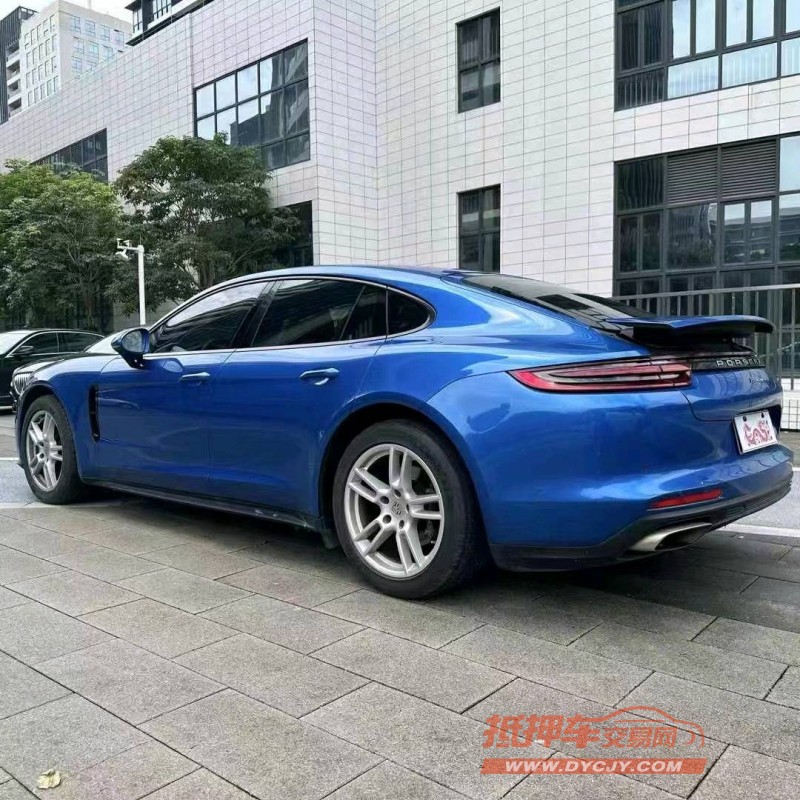 佛山17年保时捷帕拉梅拉7
