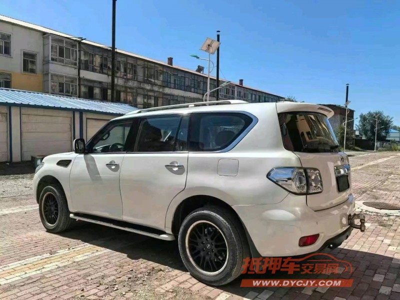 济宁20年日产途乐8