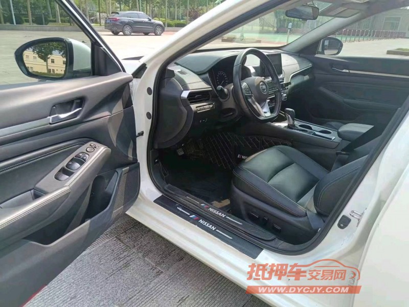 潍坊20年日产天籁8