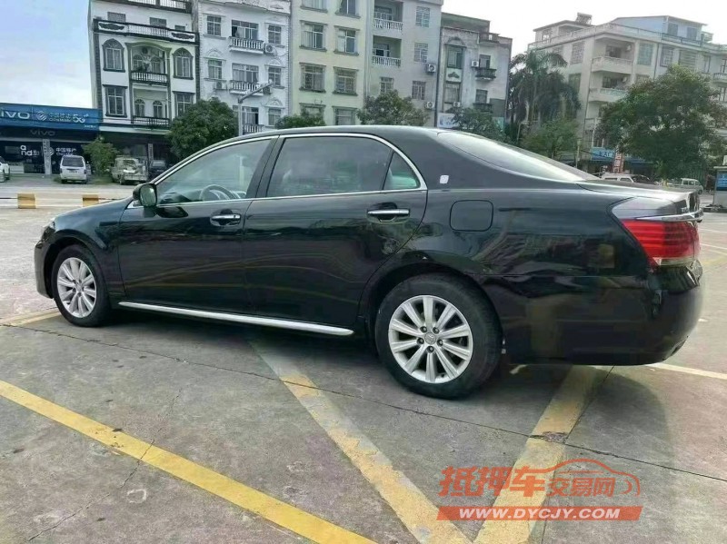 貴港14年豐田皇冠8