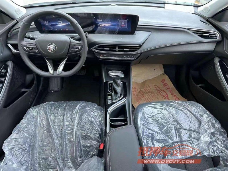 济宁24年别克威朗5