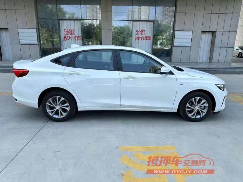 济宁24年别克威朗8