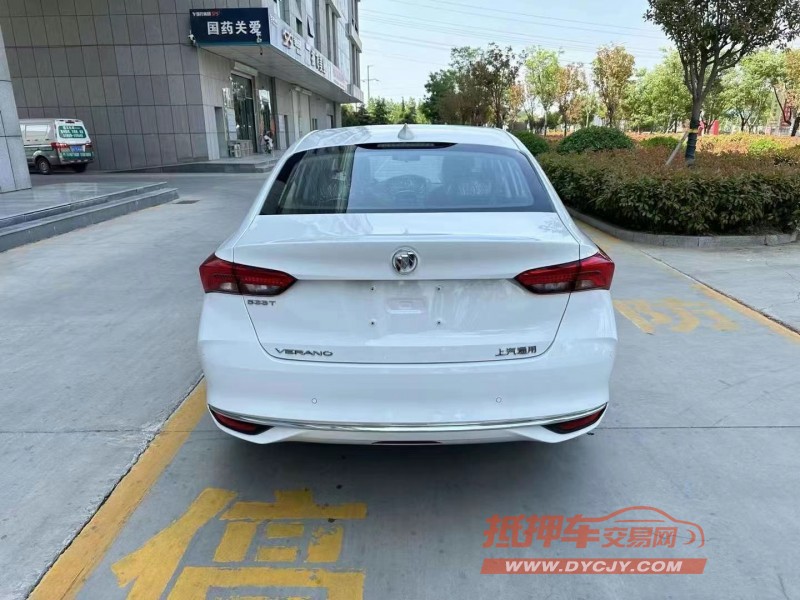 济宁24年别克威朗9