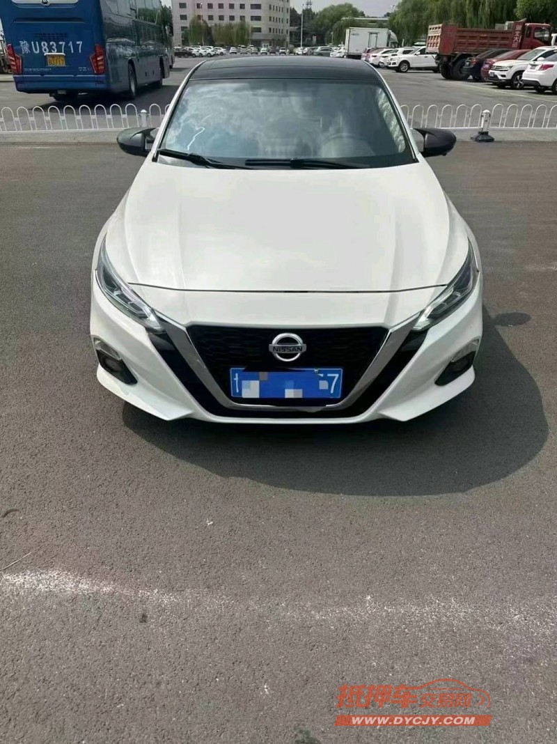 鶴壁19年日產天籟1