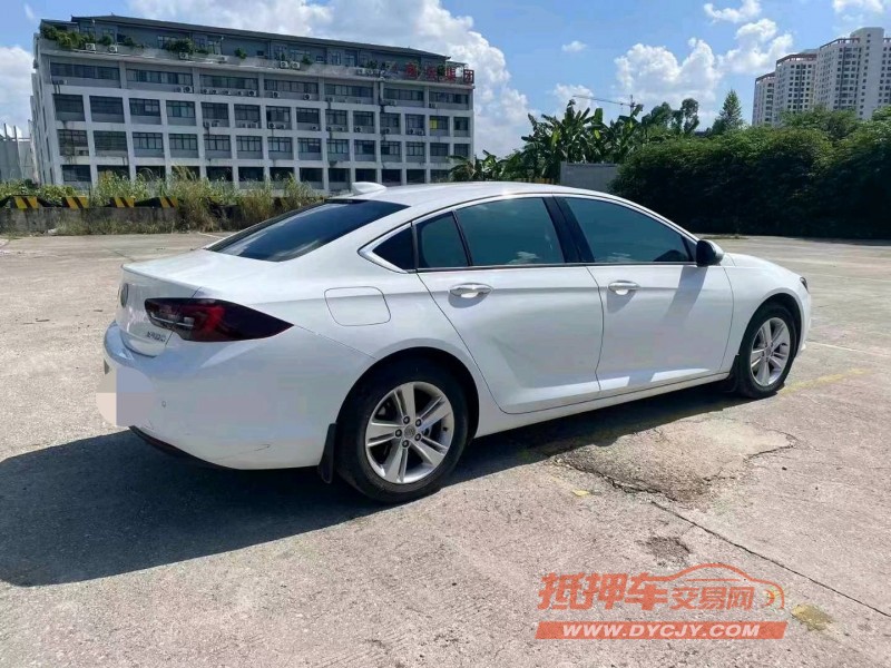 南宁20年别克君威3