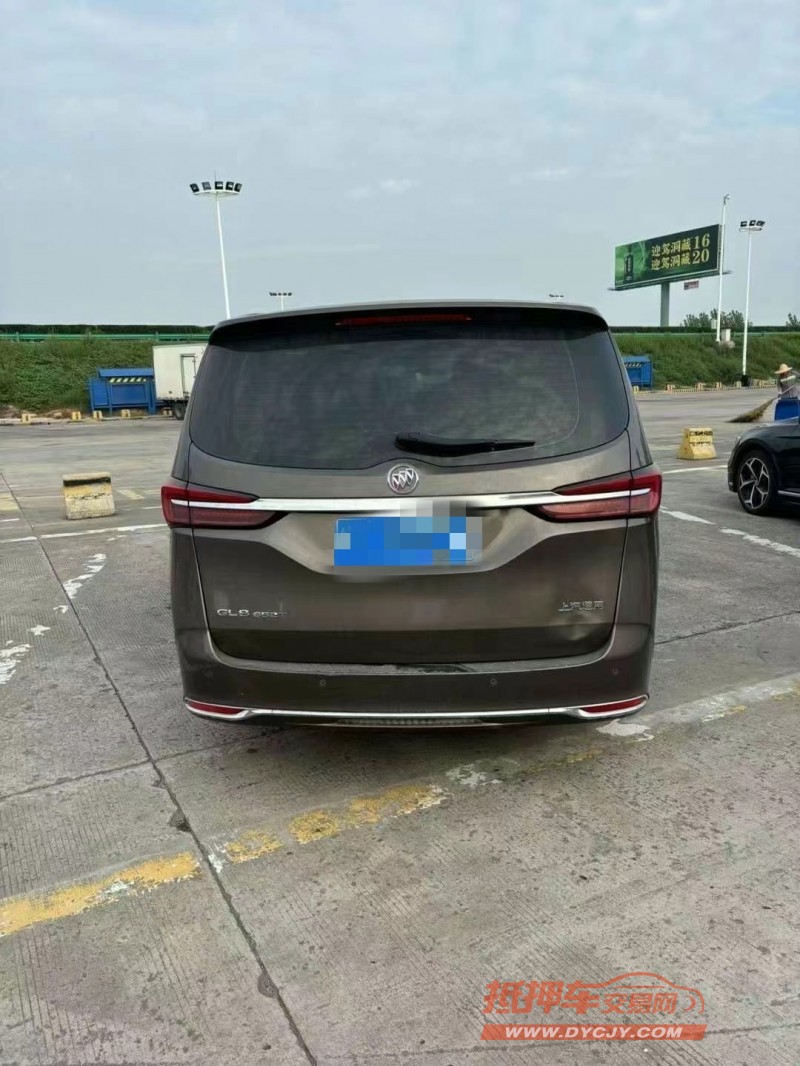 济宁22年别克GL89