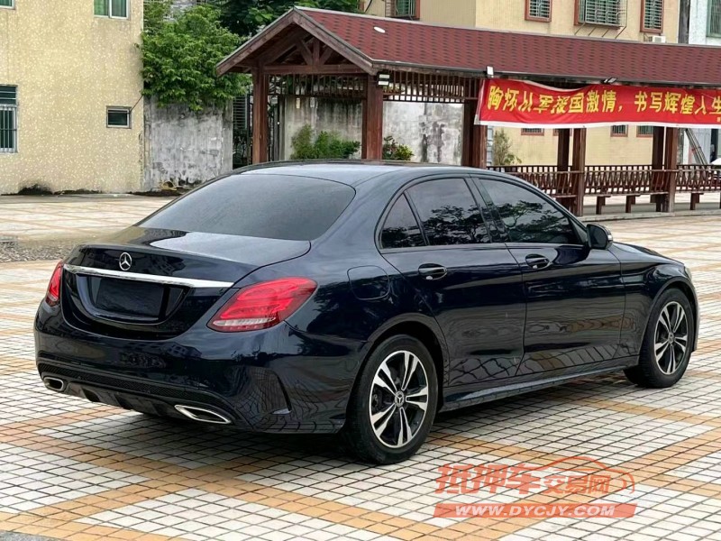 汕头18年奔驰C8