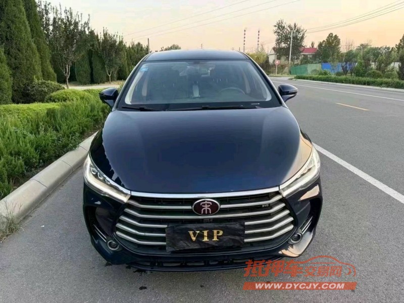 济宁18年比亚迪宋MAX1