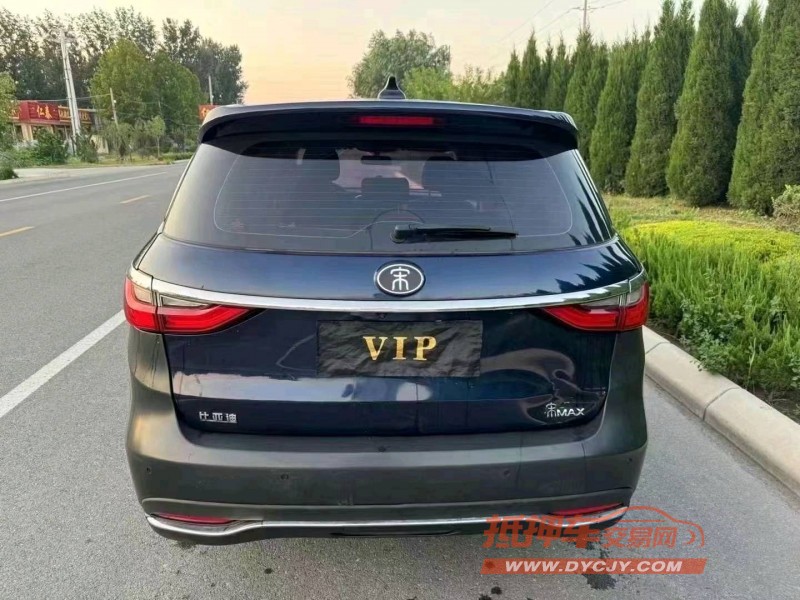 济宁18年比亚迪宋MAX9