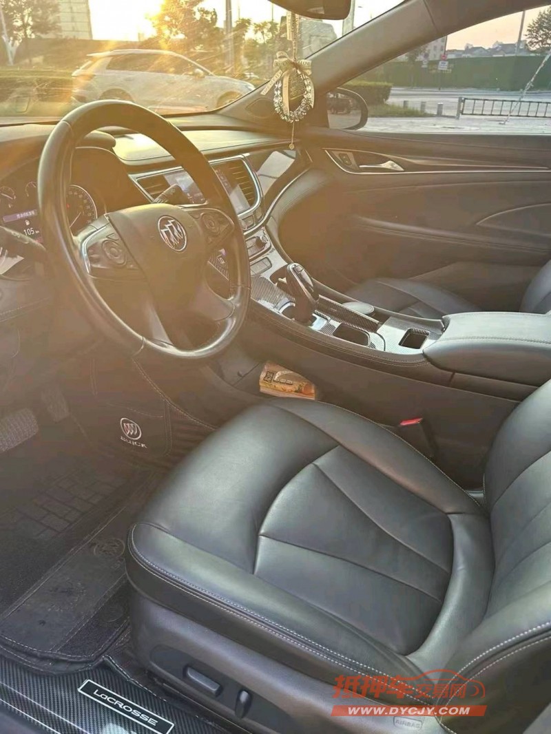 广州20年别克君越7