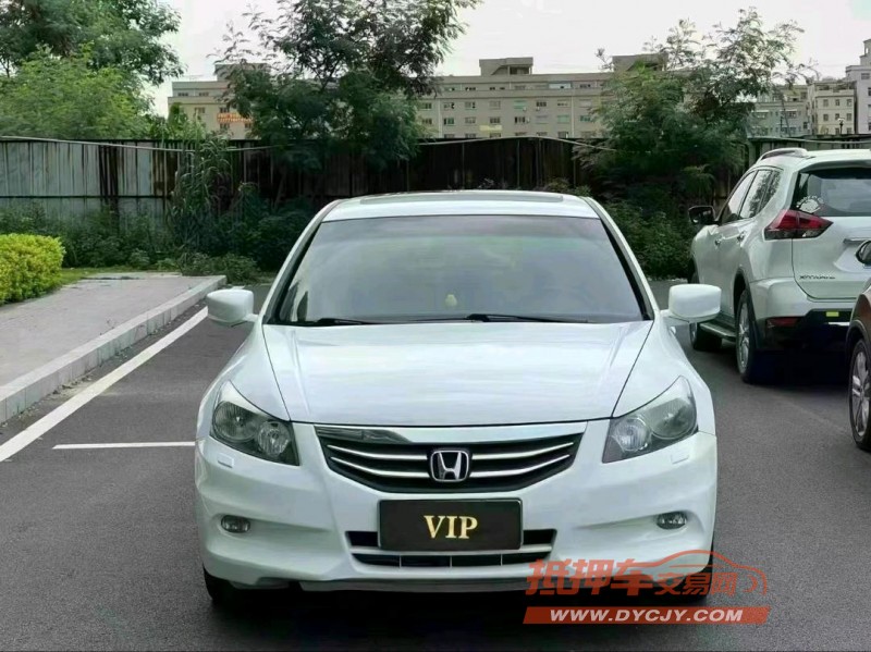 东莞12年本田雅阁1