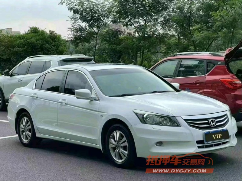 东莞12年本田雅阁2