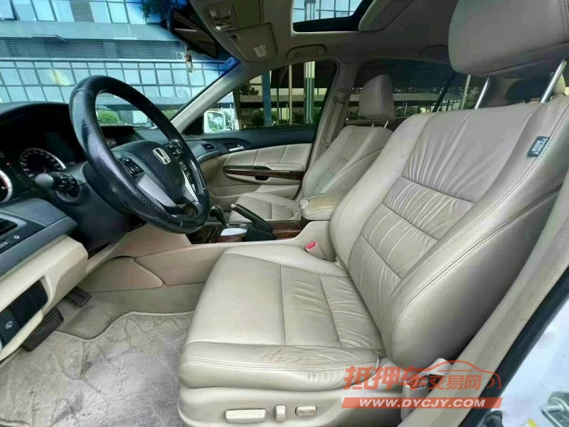 东莞12年本田雅阁5