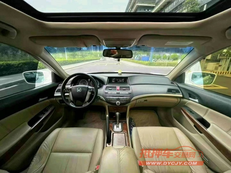 东莞12年本田雅阁6