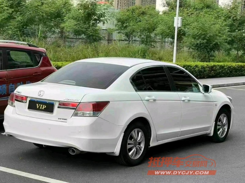 东莞12年本田雅阁7