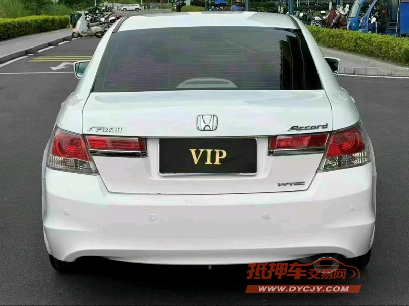 东莞12年本田雅阁9