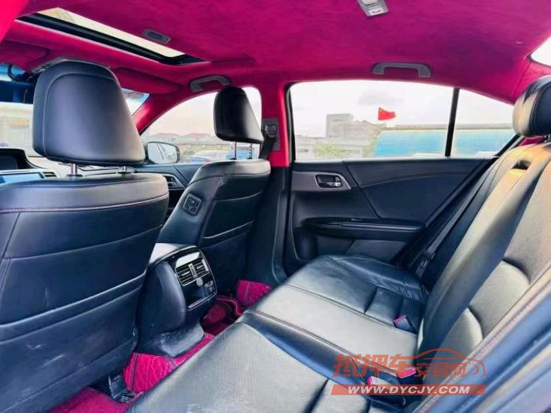 东莞18年本田雅阁4