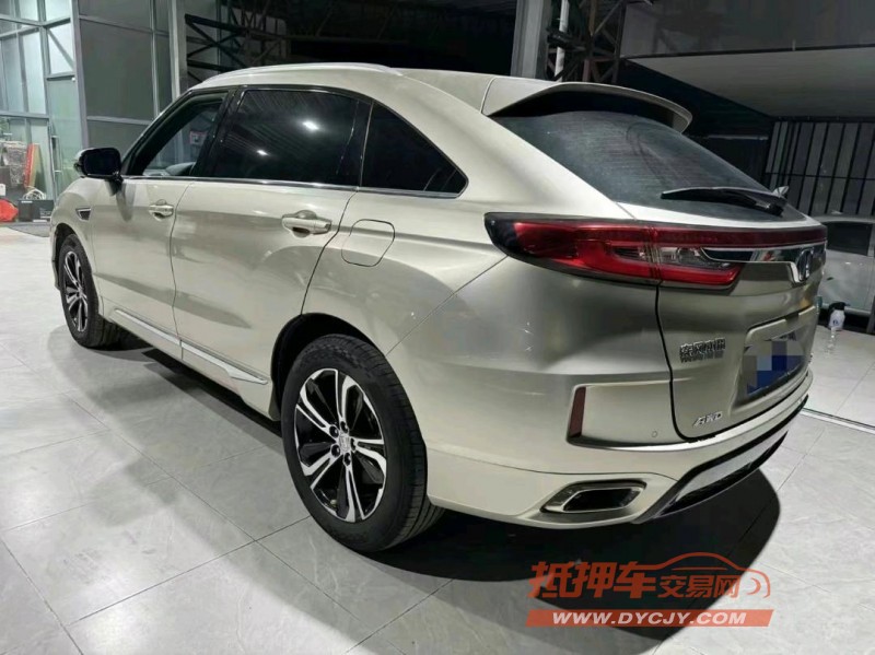 中山18年本田URV4