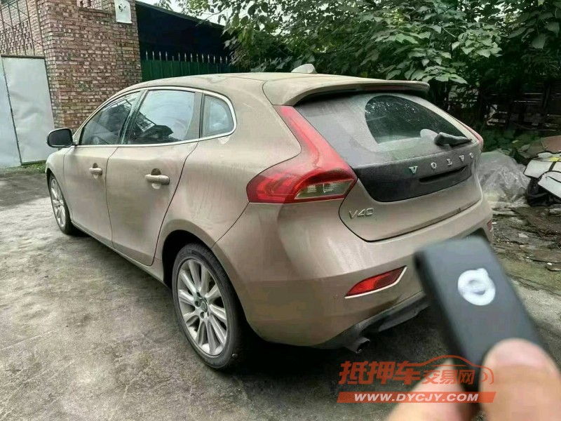 重庆14年沃尔沃V402