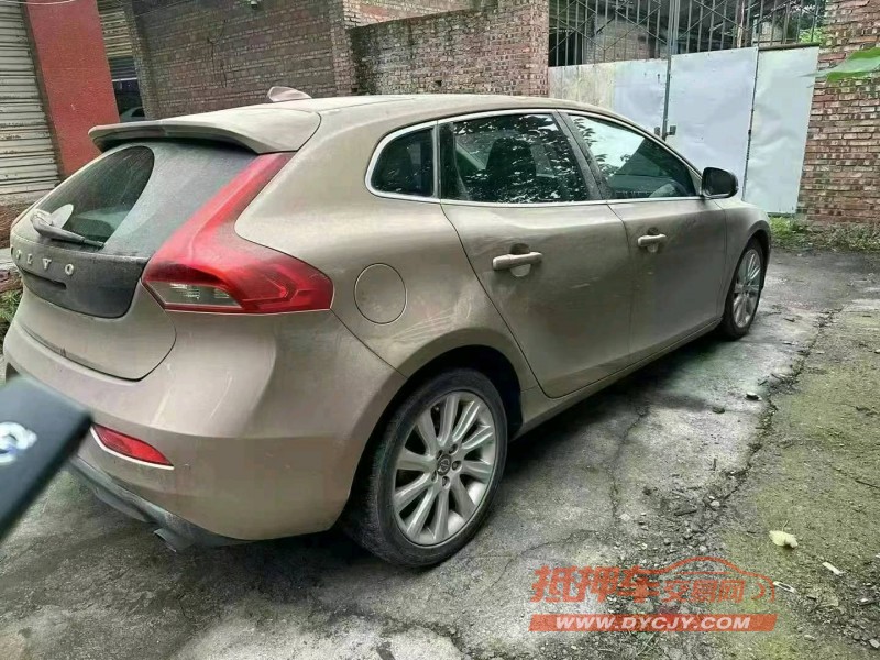 重庆14年沃尔沃V403