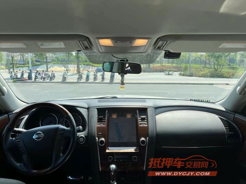 东莞18年日产途乐5