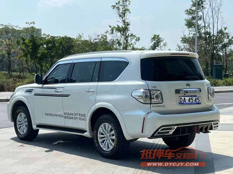 东莞18年日产途乐7