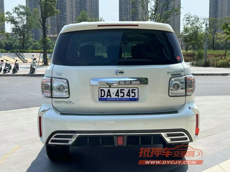东莞18年日产途乐9