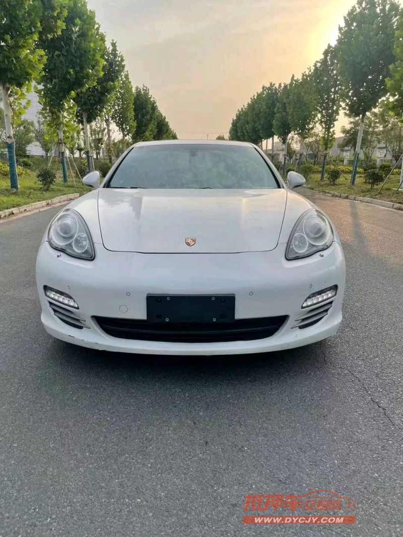 徐州12年保时捷帕拉梅拉1