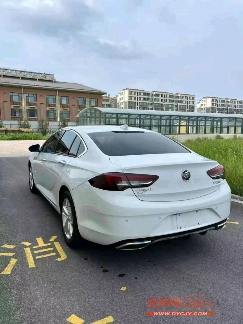 济宁19年别克君威7