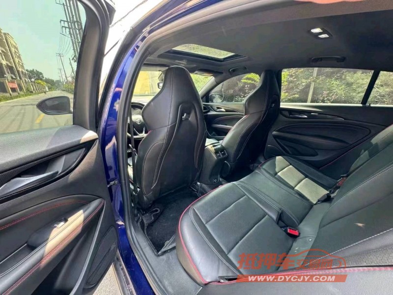 济宁20年别克君威4