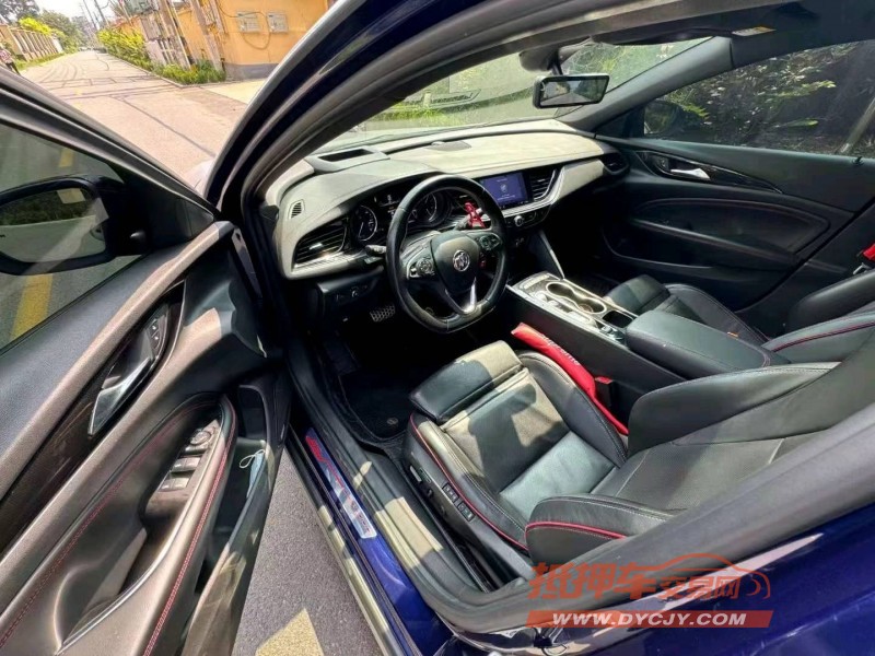 济宁20年别克君威6