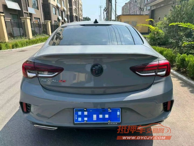 济宁20年别克君威9