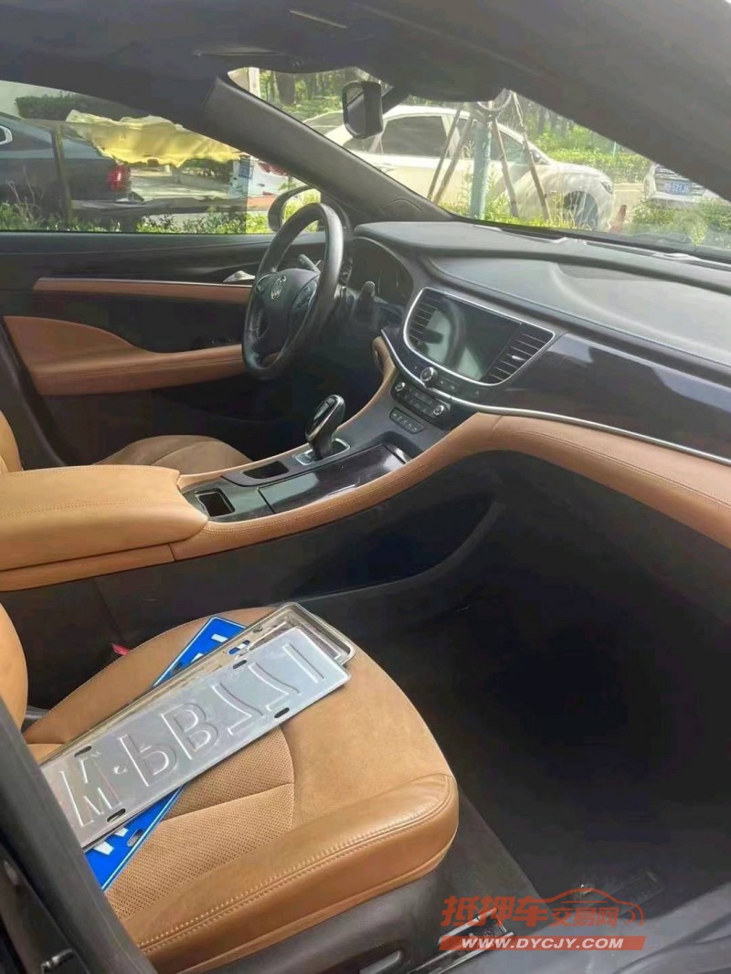 济南20年别克君越6