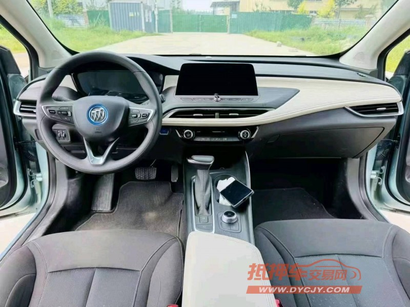 济宁23年别克微蓝4