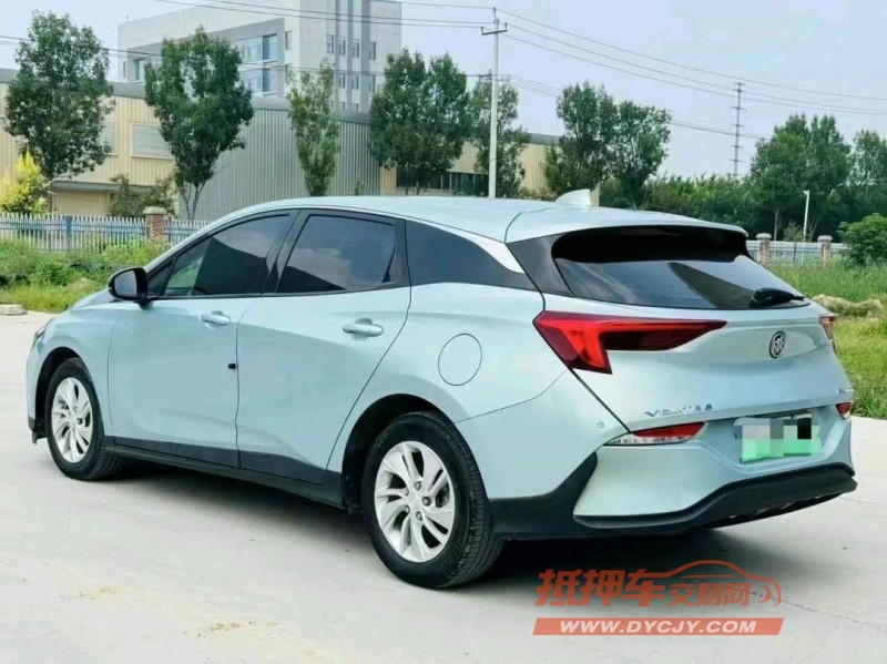 济宁23年别克微蓝7