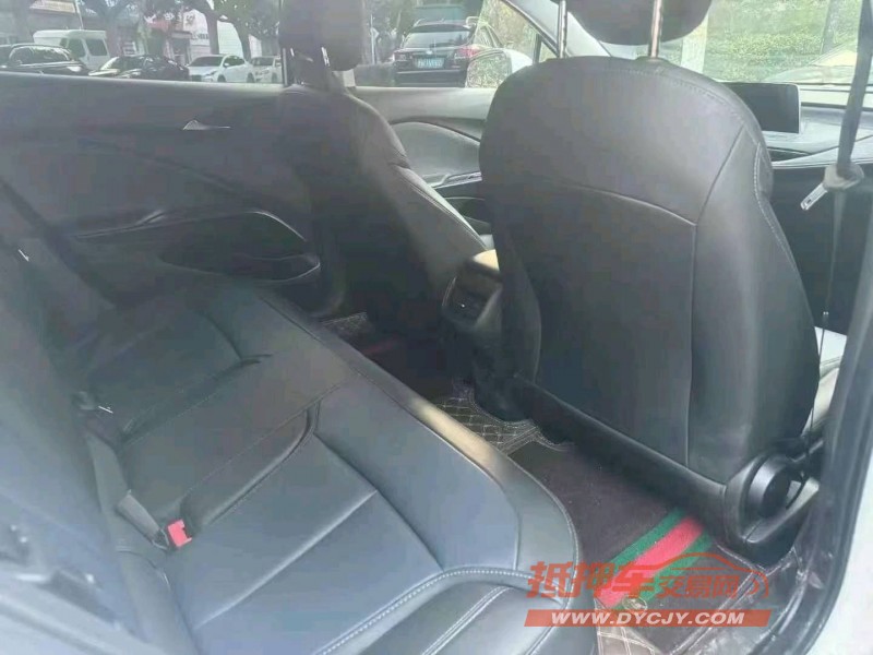 济宁24年别克微蓝5