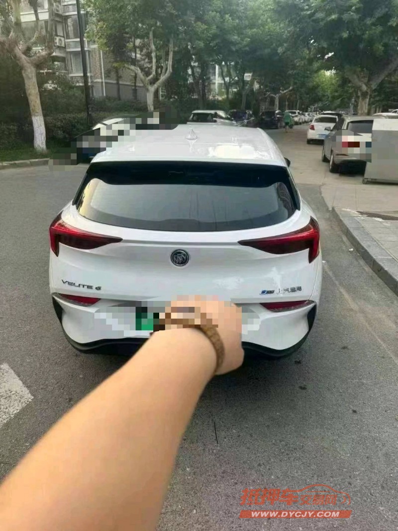 济宁24年别克微蓝7