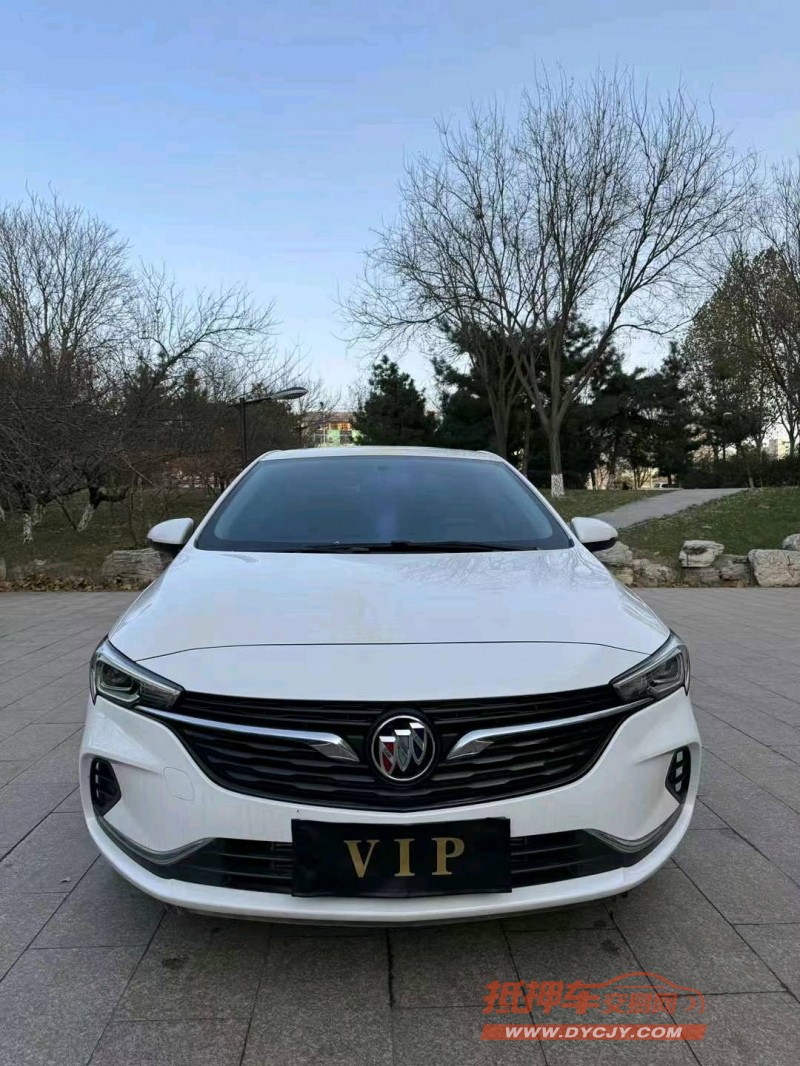 邢台22年别克威朗1