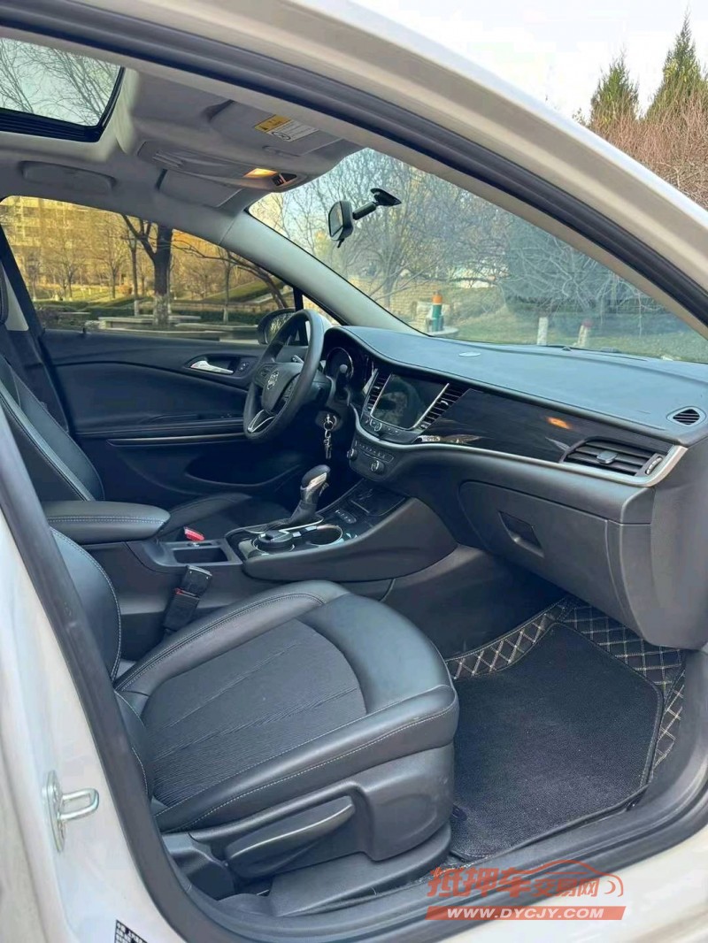 邢台22年别克威朗7