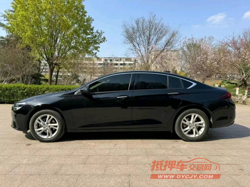 邢台21年别克君威9