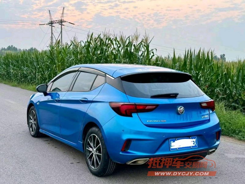 徐州17年别克威朗3