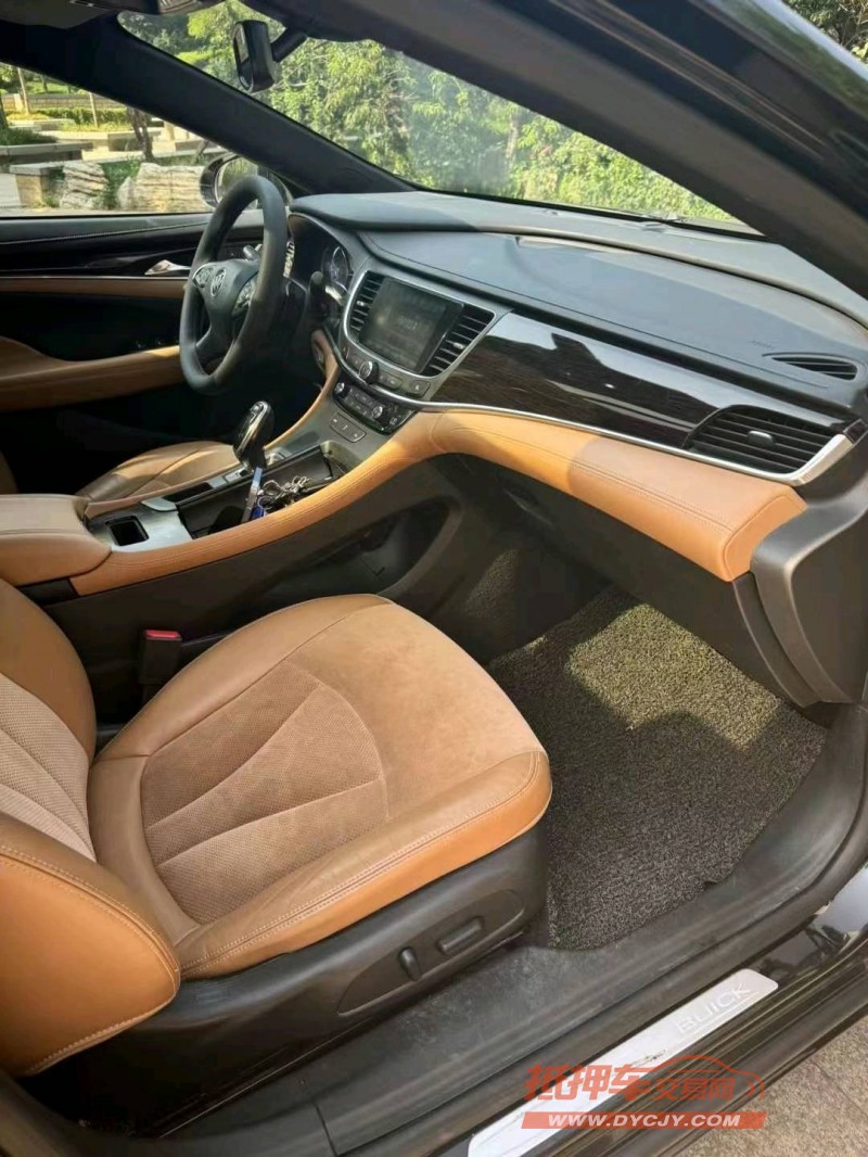 邢台16年别克君越7