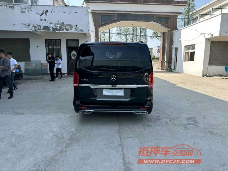 徐州17年奔驰V9