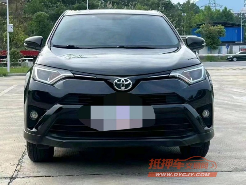 泰安19年豐田RAV4榮放1