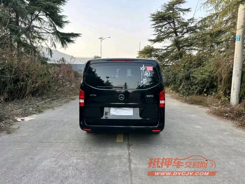 徐州18年奔驰威霆9
