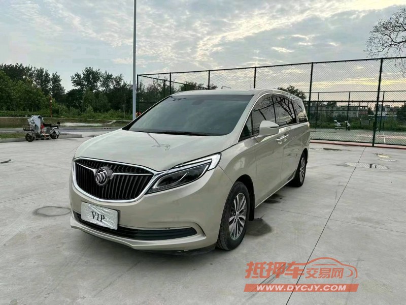 徐州17年别克GL82