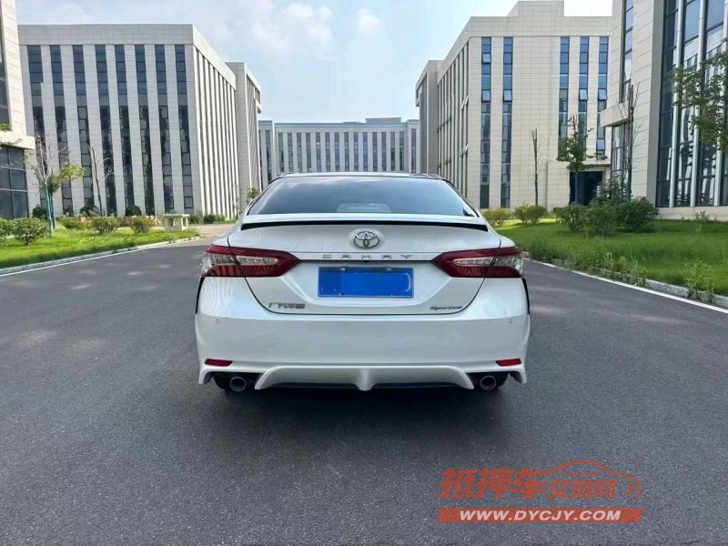 潍坊19年丰田凯美瑞2